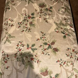 St. Nicholas Square Holiday Table Runner in Cream, Green, Red